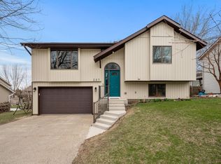 207 10th St SE, New Prague, MN 56071
