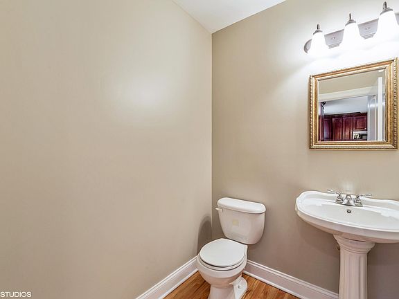 4th image of 3892 Wehrman Ave #3892