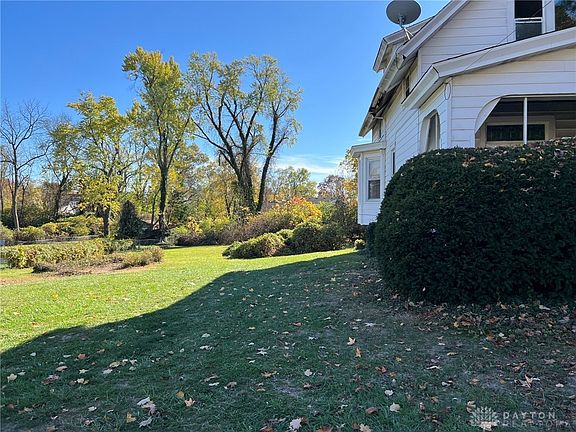 2nd image of 3649 Zinsle Ave
