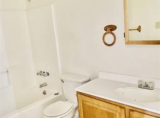 Helena Manor, Nederland, TX 77627