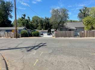 2590 Henderson Rd, Redding, CA 96002