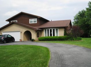 24635 S Chestnut Ln, Crete, IL 60417