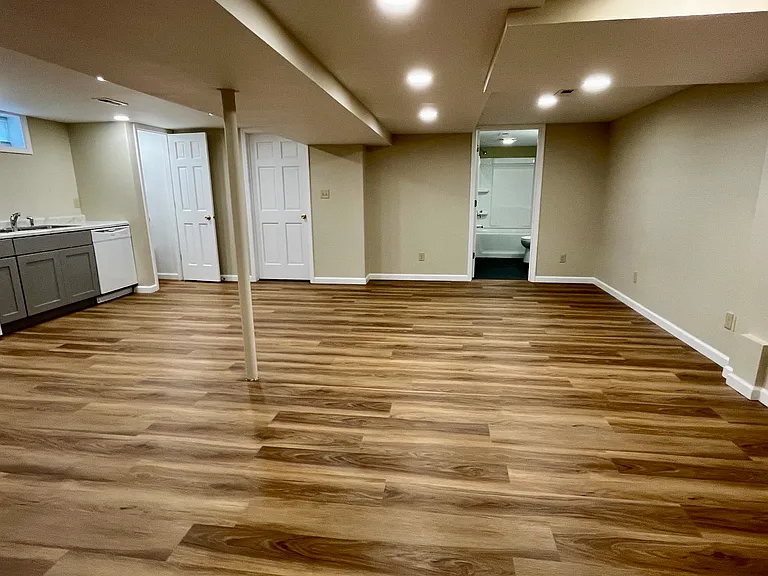 206 W Canedy St #F — Photo 6