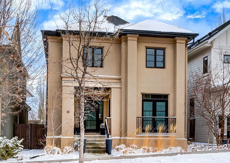 1st image of 18 Murmansk Way SW