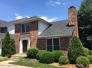 700 Windsor Keep Dr, Lyndon, KY 40222