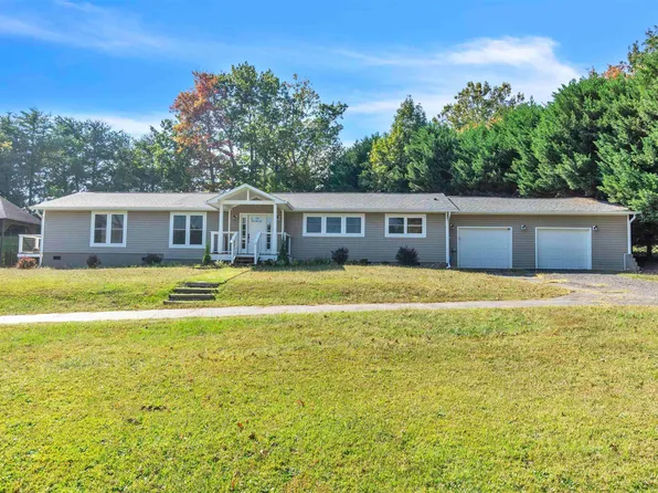 1116 Oak Grove Rd, Landrum, SC 29356