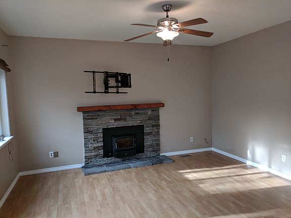 4th image of 7286 NE Shaleen St
