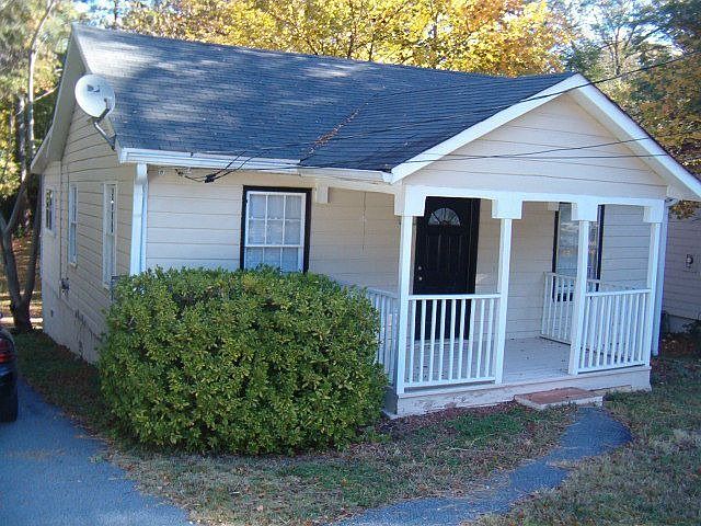 2nd image of 669 Valley Brook Rd