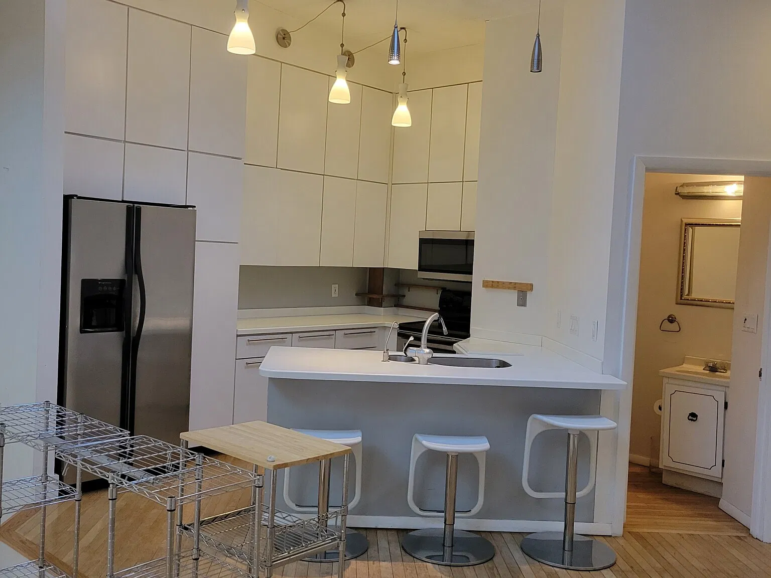 2 bed, 2.5 bath, 1292 sqft, $5,200 — Photo 1