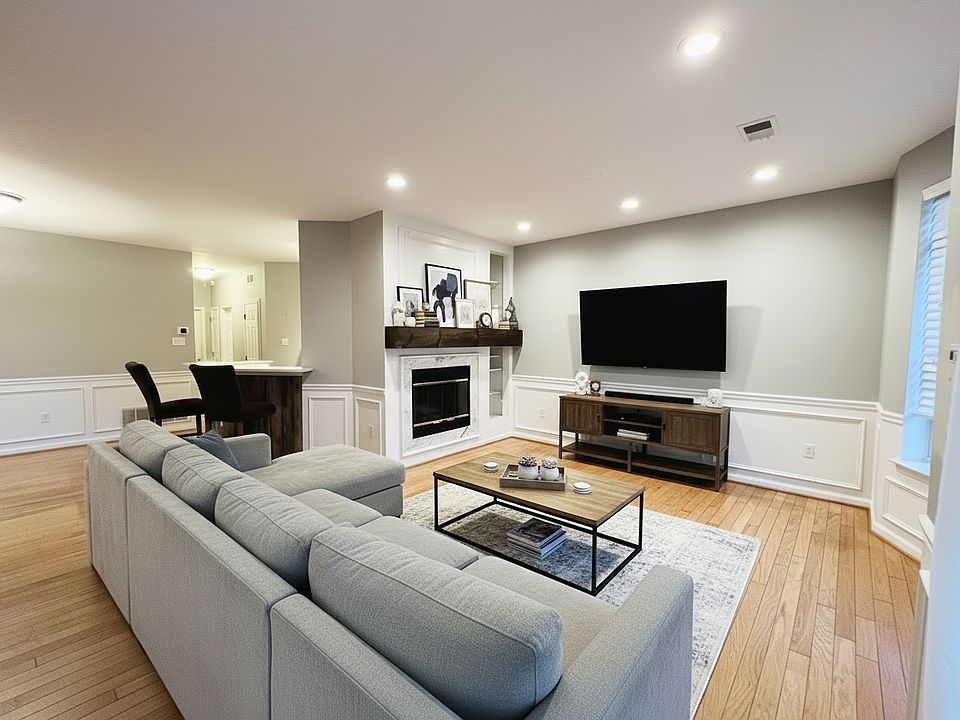 living room staging idea 2