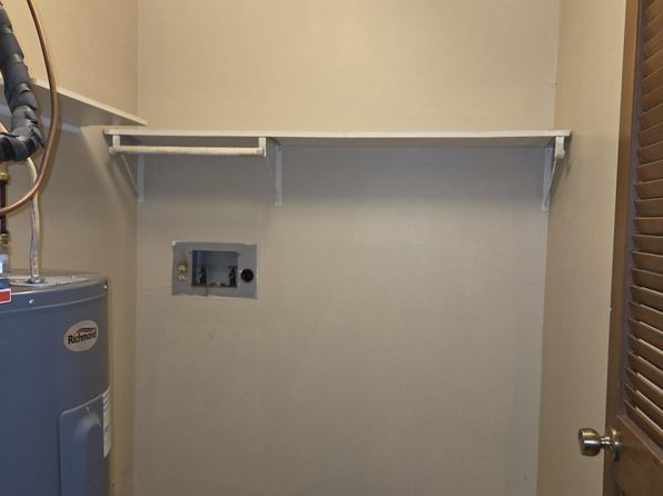 1001 W Maplewood St #D