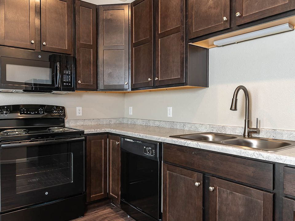 Port View Apartments | Modern Kitchen