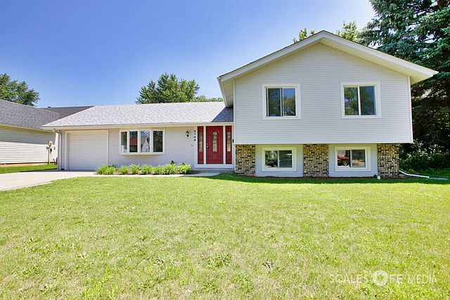 1st image of 5749 Essex Ct