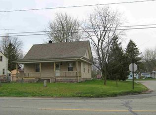 8321 Lewis Ave, Temperance, MI 48182