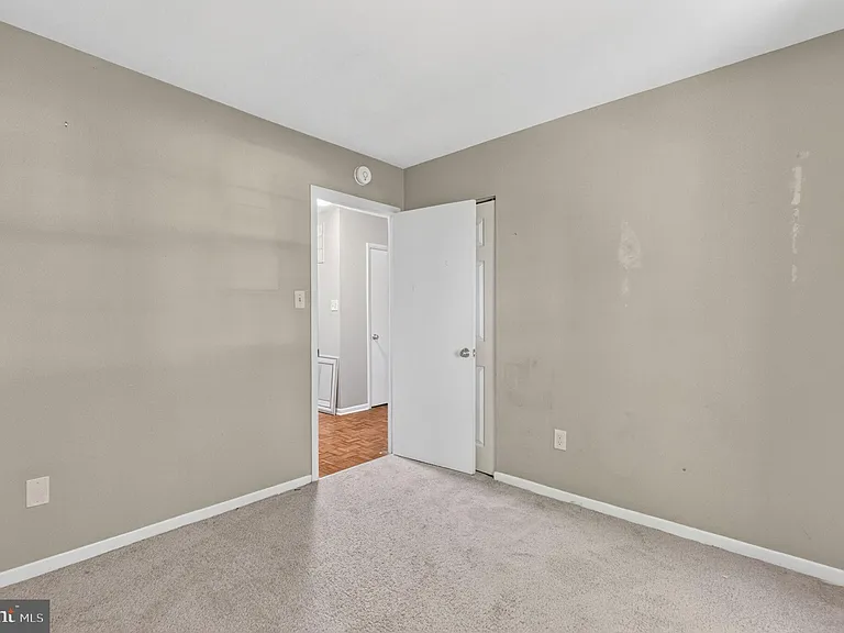 9821 Owens Ct — Photo 27