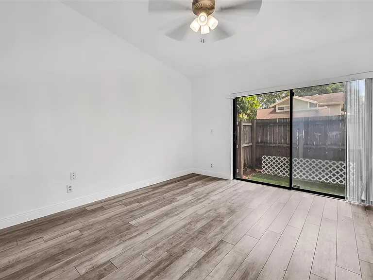 7755 Kenway Pl E — Photo 9