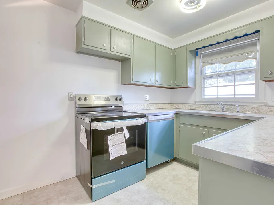 5 Fern St