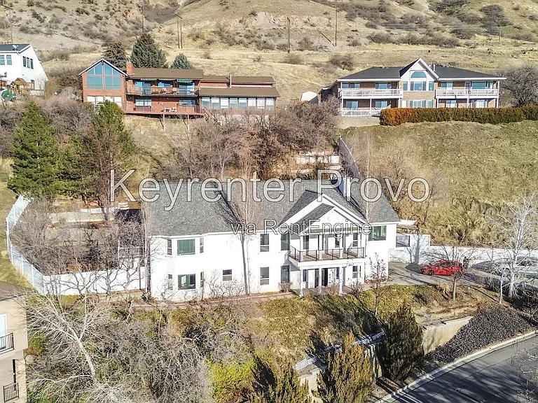 1559 Oak Cliff Dr — Photo 1