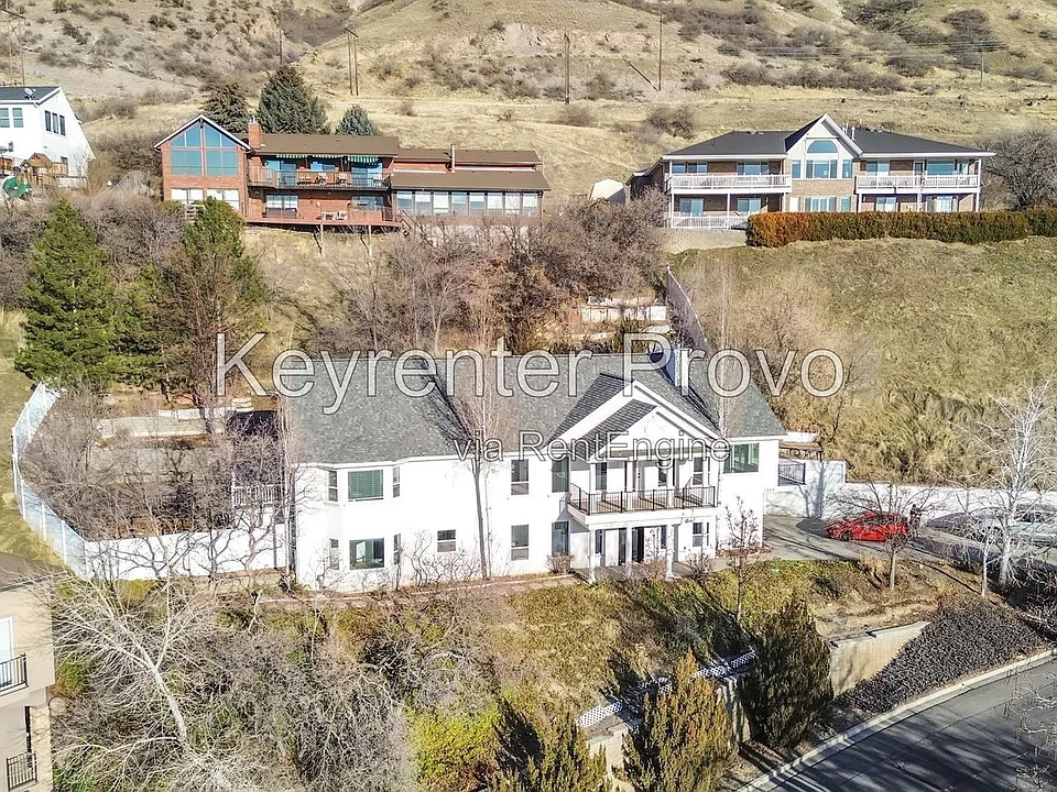 1559 Oak Cliff Dr