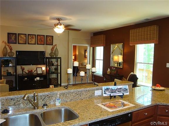 4th image of 5425 Brandon Bluff Way
