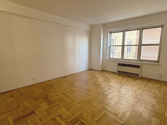 5th image of 110 E End Ave #12LL