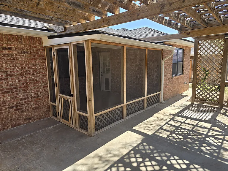 5906 Valencia Ave — Photo 28