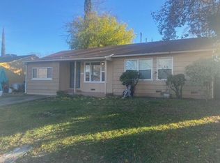 70 Bay Dr, Sacramento, CA 95815