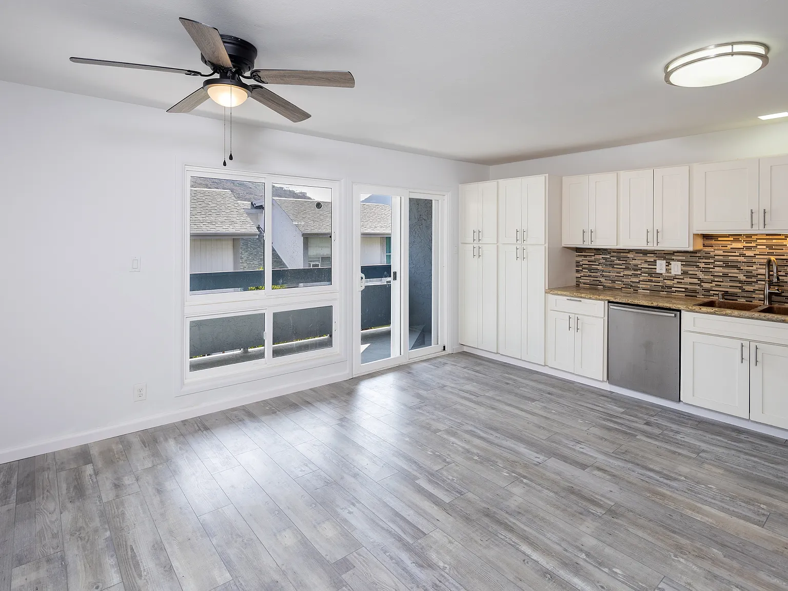 1098 Kumukumu St. B - #B — Photo 2