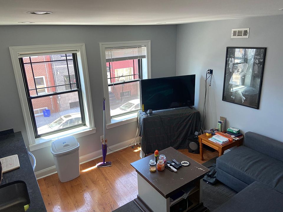 1st image of 2209 Dickinson St Unit 2