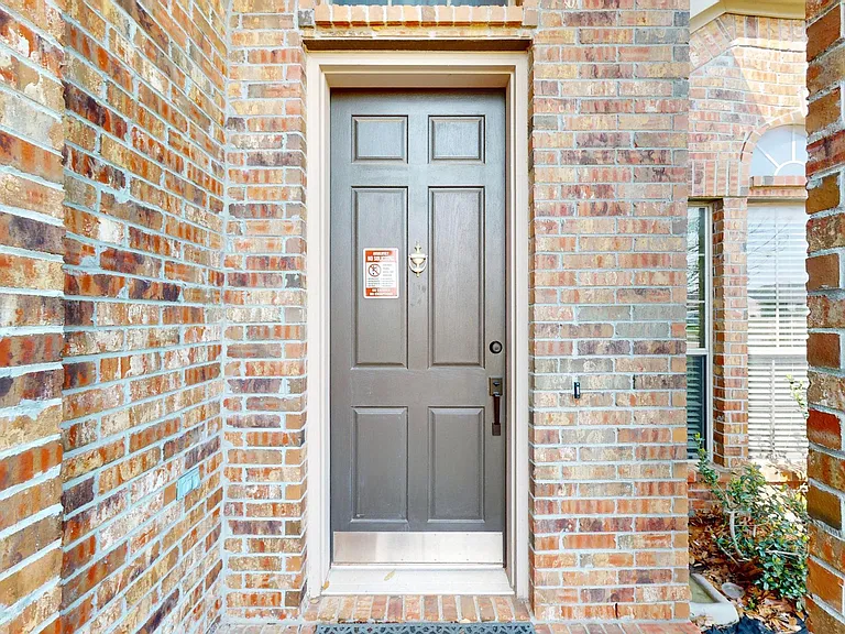 6925 Cattle Dr — Photo 36
