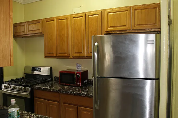 Rented by Compass | media 7