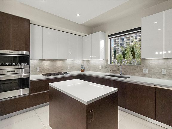 5th image of 3040 N Ocean Blvd #N101