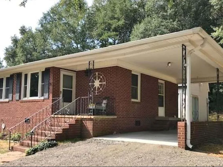 5 Lamar Cir — Photo 2
