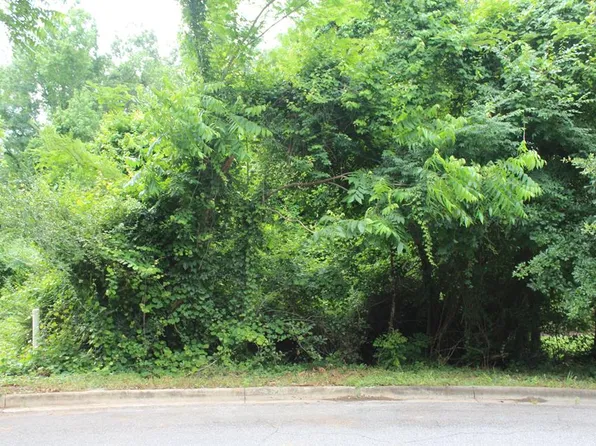 4404 La Costa Dr, Albany, GA 31721