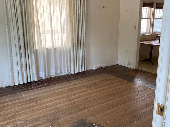 5th image of 816-814 812 Beech Ave