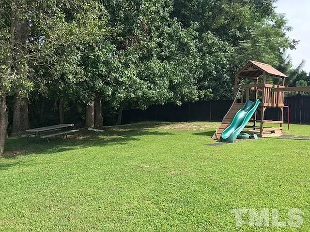 2nd image of 7213 Blue Juniper Ct
