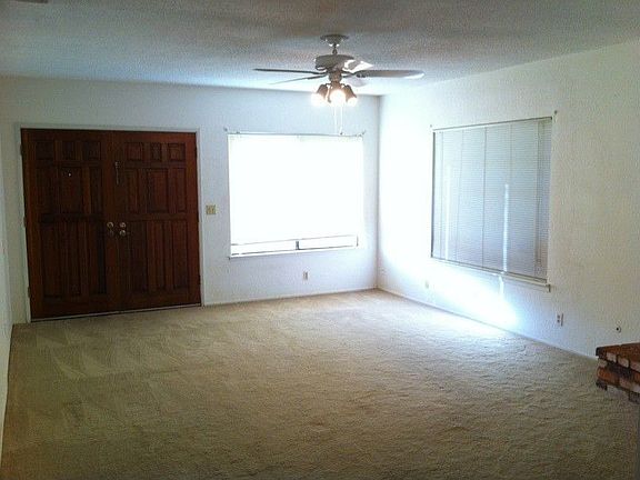 3rd image of 9636 Bradhugh Ct