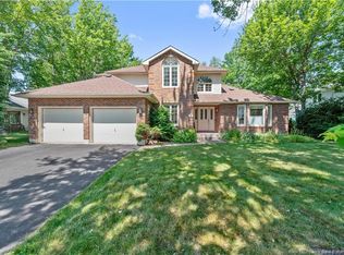 5 Roxborough Ct, Riverview, NB E1B4N7
