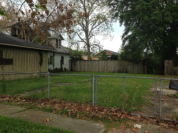 4th image of 110 S 11th St
