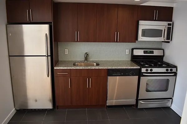 Rented by NYC Village Real Estate | media 25