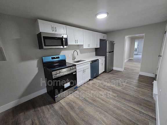 3rd image of 426 W Main St