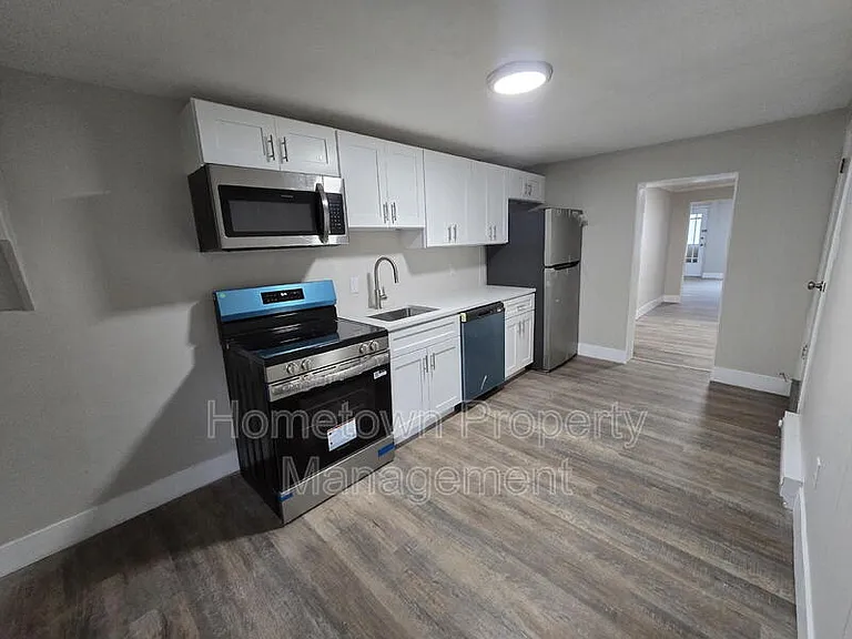 426 W Main St — Photo 3