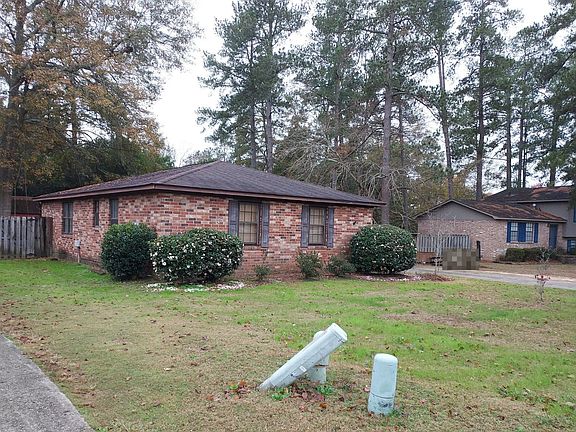3rd image of 239 W Wynngate Dr