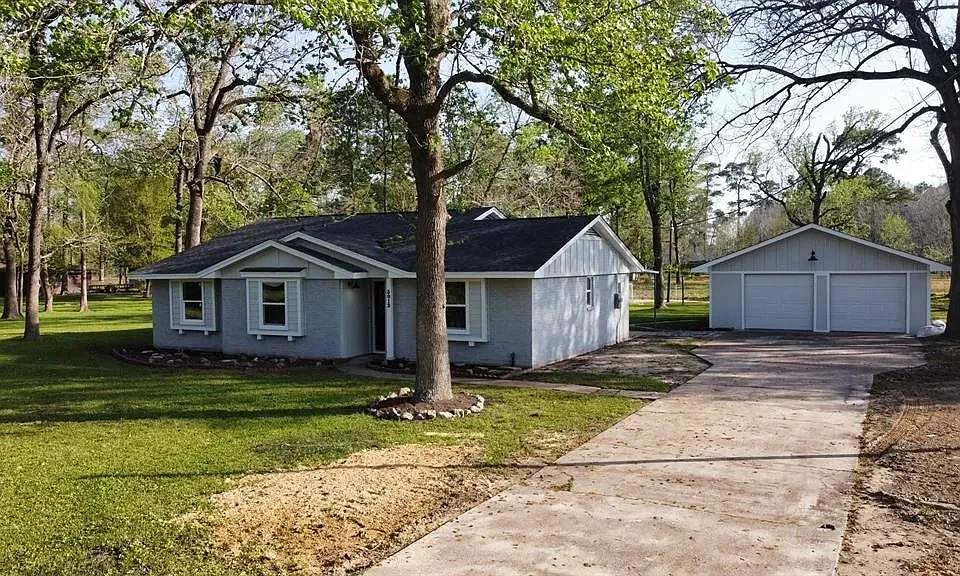 3012 Terry Ln