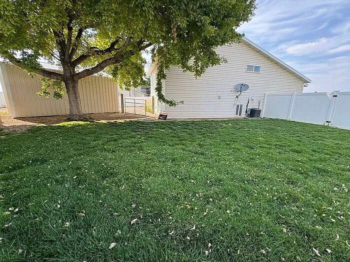 3193 W 4725 S — Photo 25