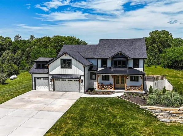 8422 NE 147th St, Liberty, MO 64068