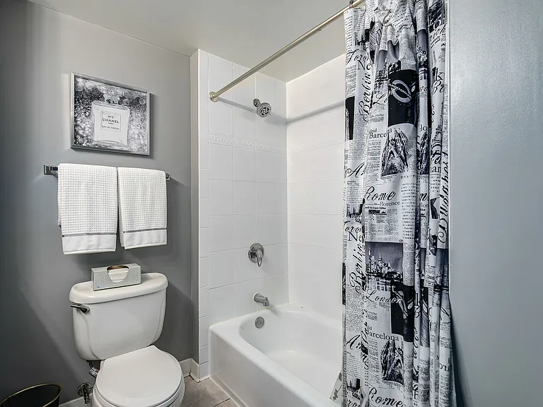 7111 Woodmont Ave #111 — Photo 9