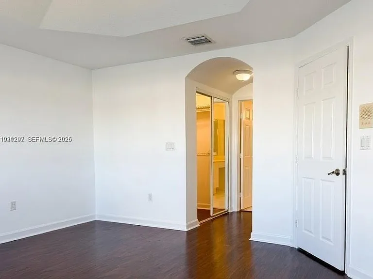 11541 NW 68th Ter #11541 — Photo 9