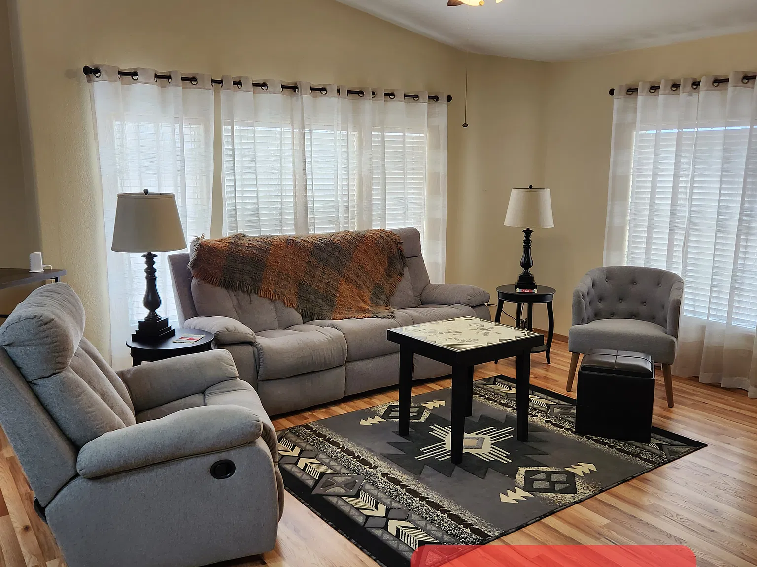 2 bed, 1233 sqft, $2,400 — Photo 2