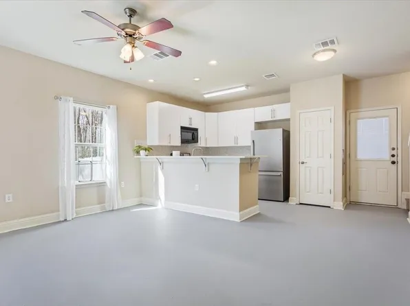 1210 E M Franklin Ave #B, Austin, TX 78721